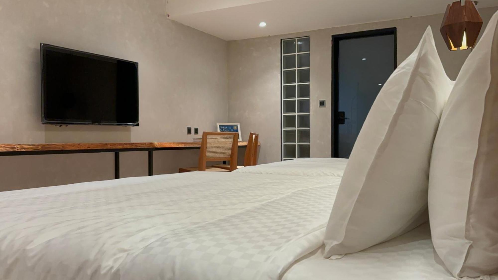 Hotel Initial-تاينان الغرفة الصورة